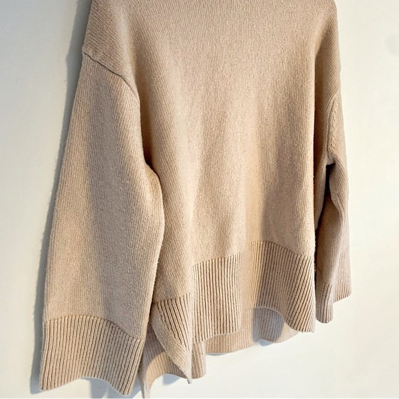 H&M • Beige Knit Sweater - Picture 4 of 4